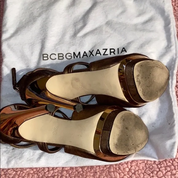 🚨2/$10‼️BcbgMaxAzria bronze heels - Picture 8 of 8